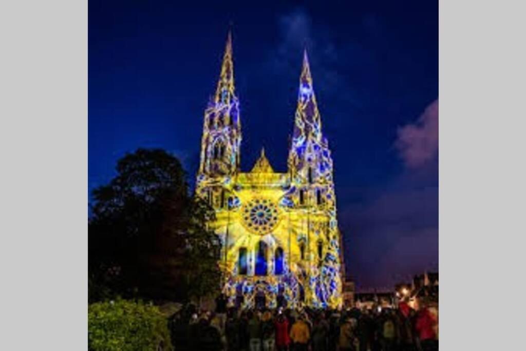 Coeur De Ville, Charmant 2 Pieces, Parking/Wifi ! Chartres Kültér fotó
